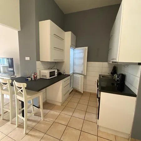 Golden Quarter Apartment