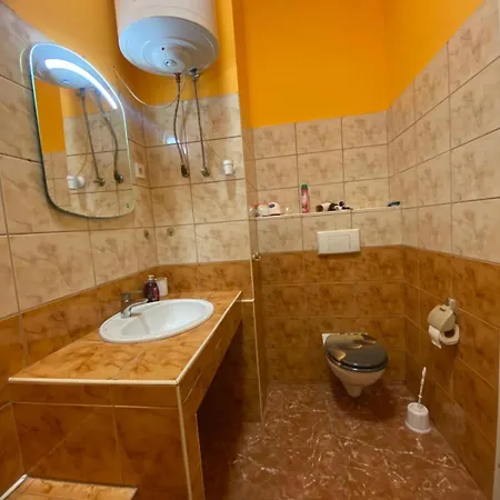 Golden Quarter Apartment Apartmán *